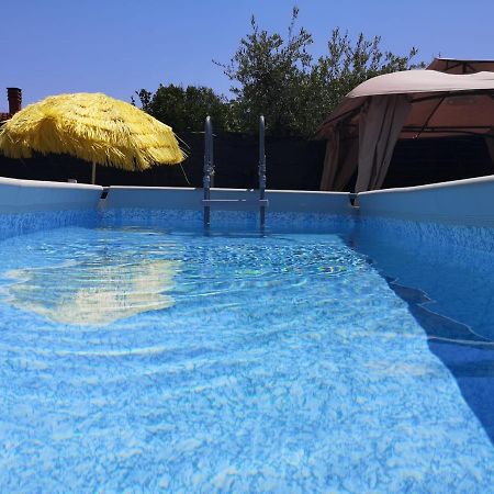 Villa Mina Con Vasca Idromassaggio ตารันโต ภายนอก รูปภาพ